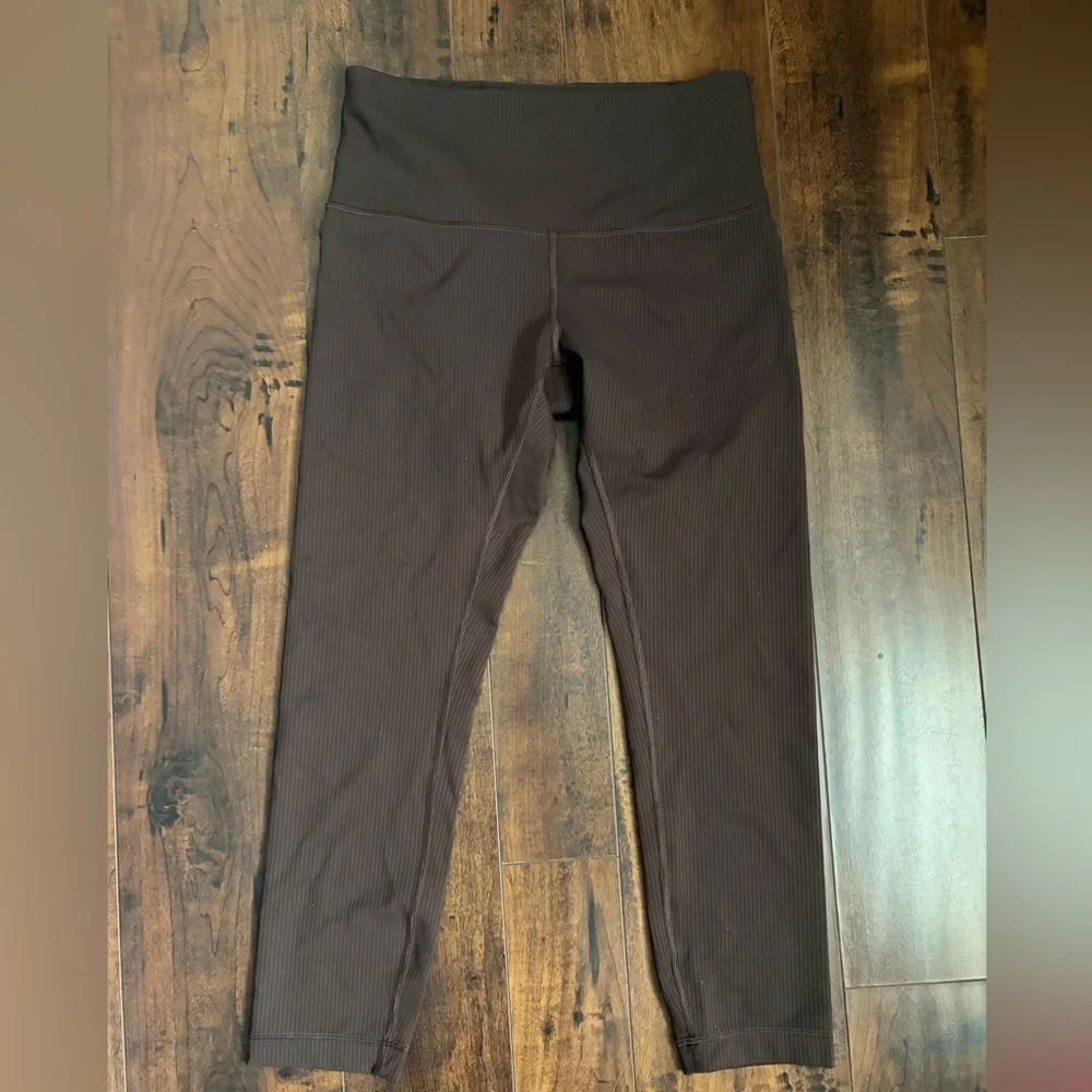 lululemon athletica Women's 3/4 leggings .